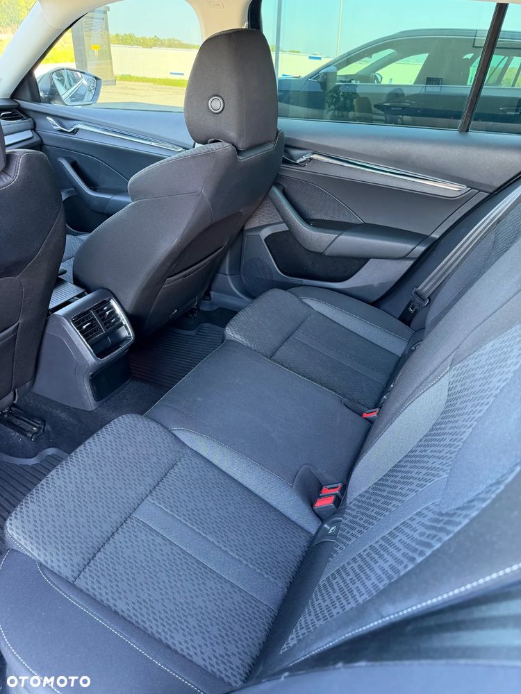 Skoda Octavia 1.5 TSI GPF ACT Style DSG - 10