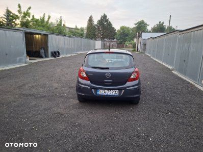 Opel Corsa 1.2 16V Cosmo - 4