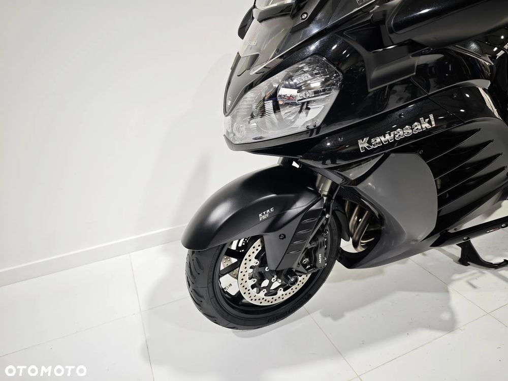 Kawasaki GTR - 20