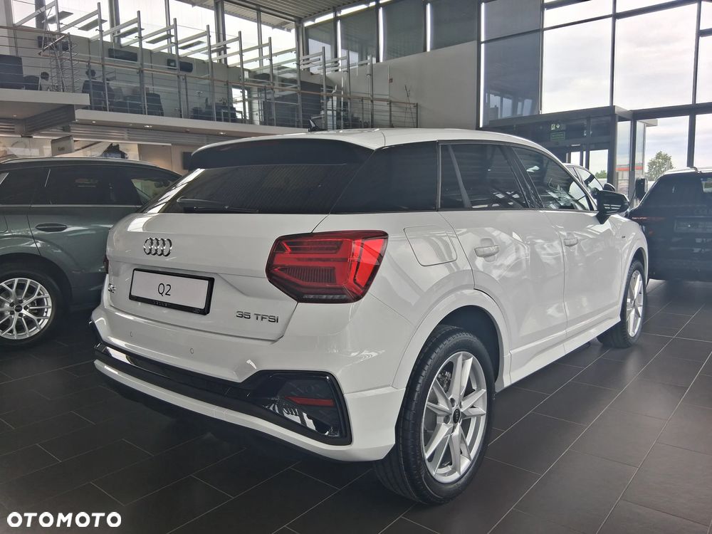 Audi Q2 35 TFSI S tronic - 4