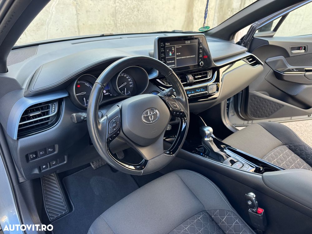 Toyota C-HR 2.0 Hybrid Team Deutschland - 17