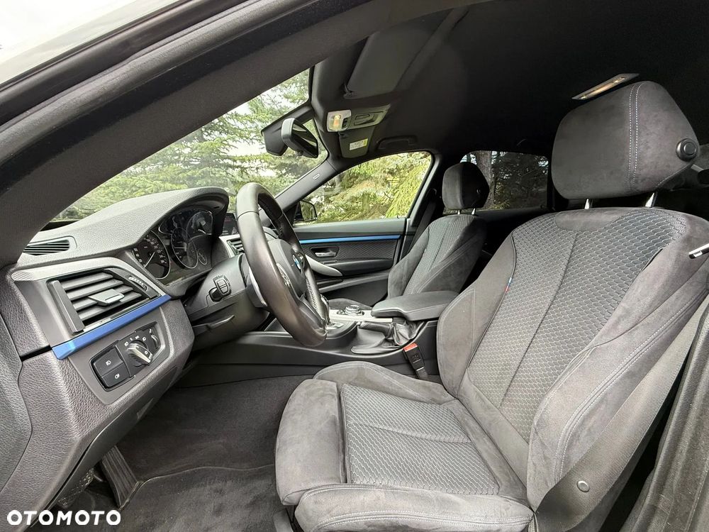 BMW Seria 3 335i xDrive M Sport - 16