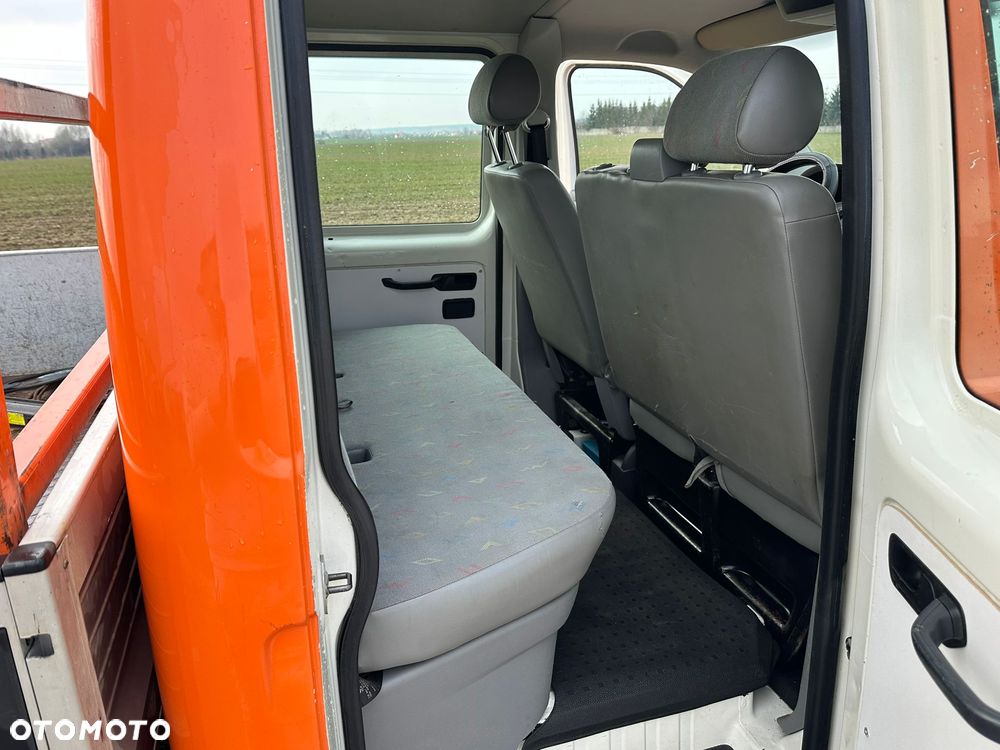 Volkswagen Transporter - 16