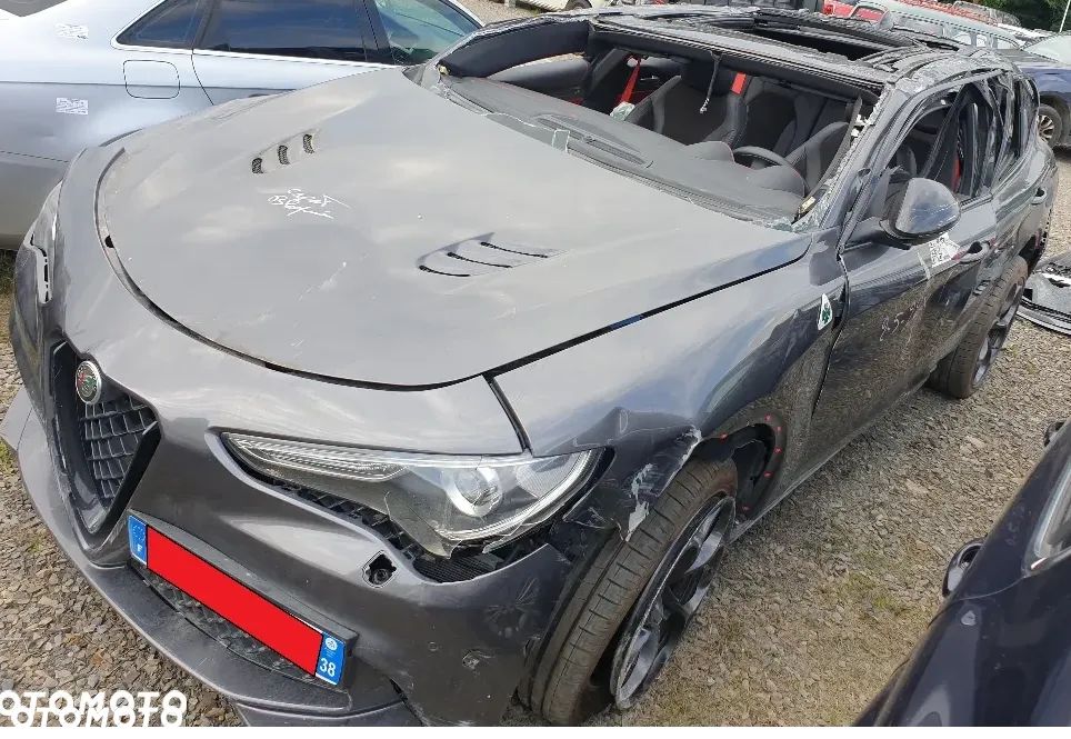 Alfa Romeo Stelvio V6 2.9 Bi-Turbo AT8-Q4 Quadrifoglio - 7