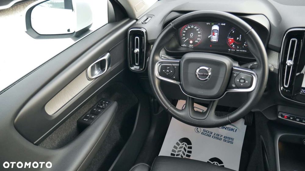 Volvo XC 40 - 9
