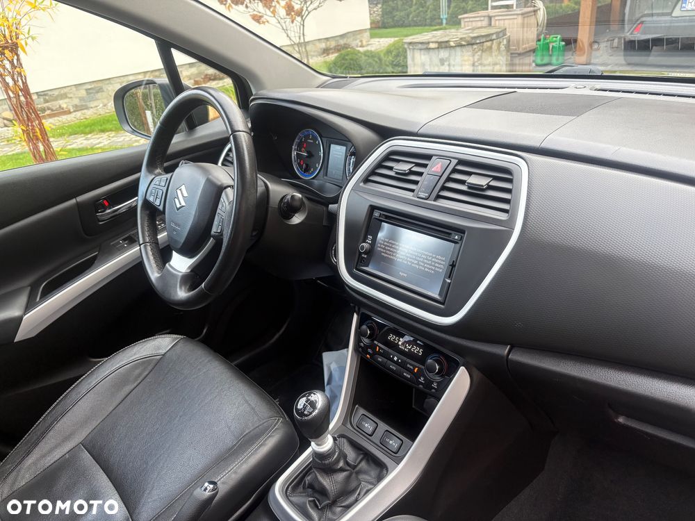Suzuki SX4 S-Cross 1.6 DDiS Premium Plus 4WD - 11