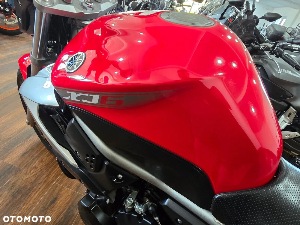 Yamaha XJ - 18