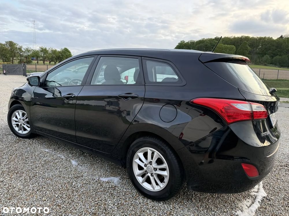 Hyundai i30 Kombi 1.6 GDi DCT Style - 8