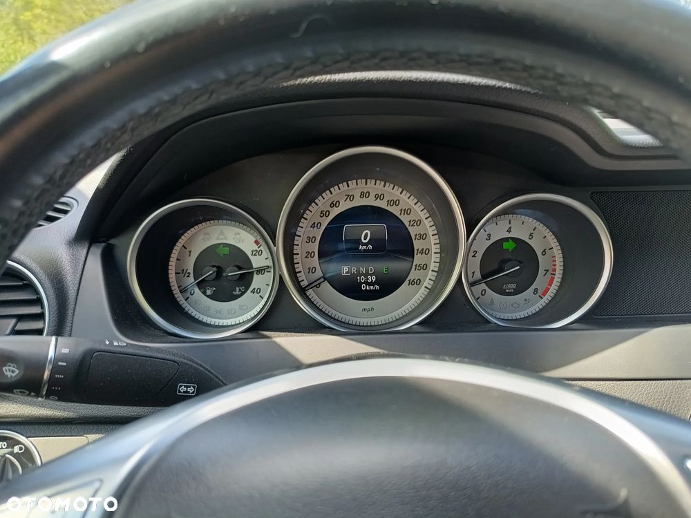 Mercedes-Benz Klasa C 350 T (BlueEFFICIENCY) 7G-TRONIC Avantgarde - 21