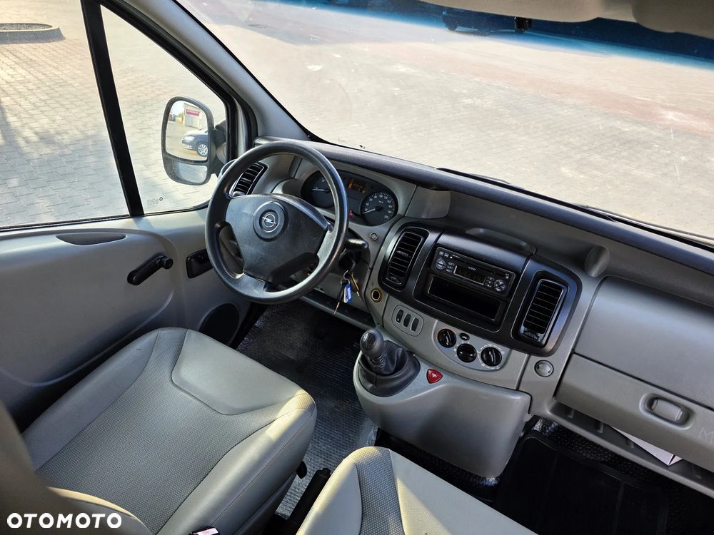 Opel VIVARO - 8