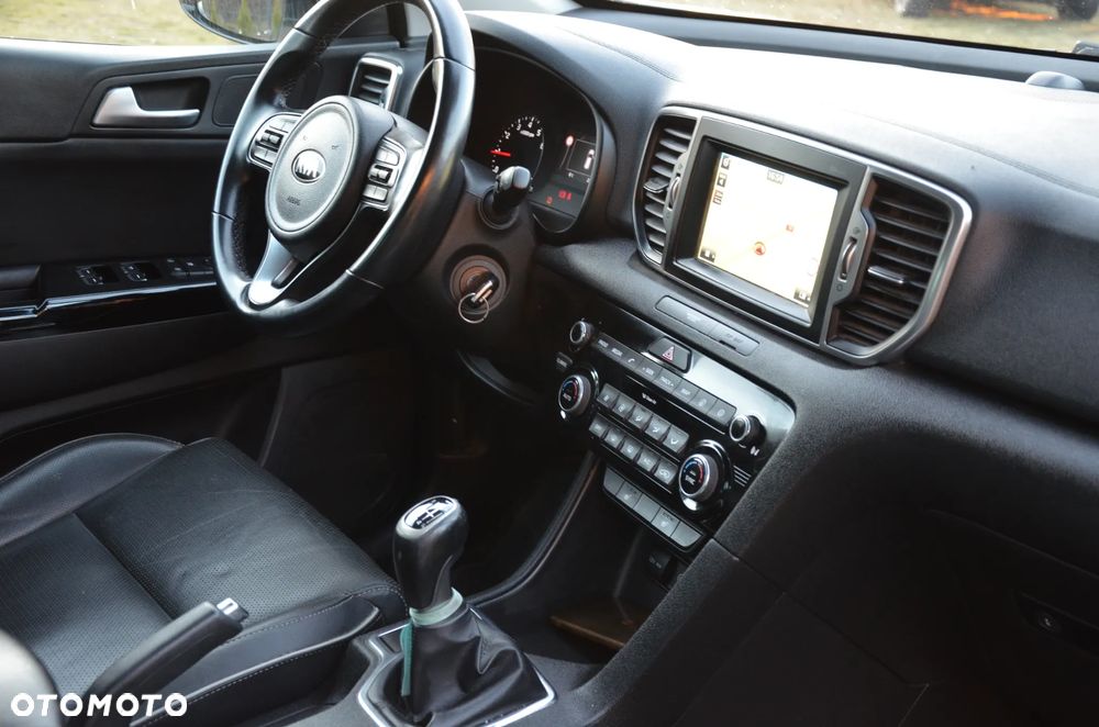 Kia Sportage 1.6 GDI 2WD ISG Dream-Team Edition - 15