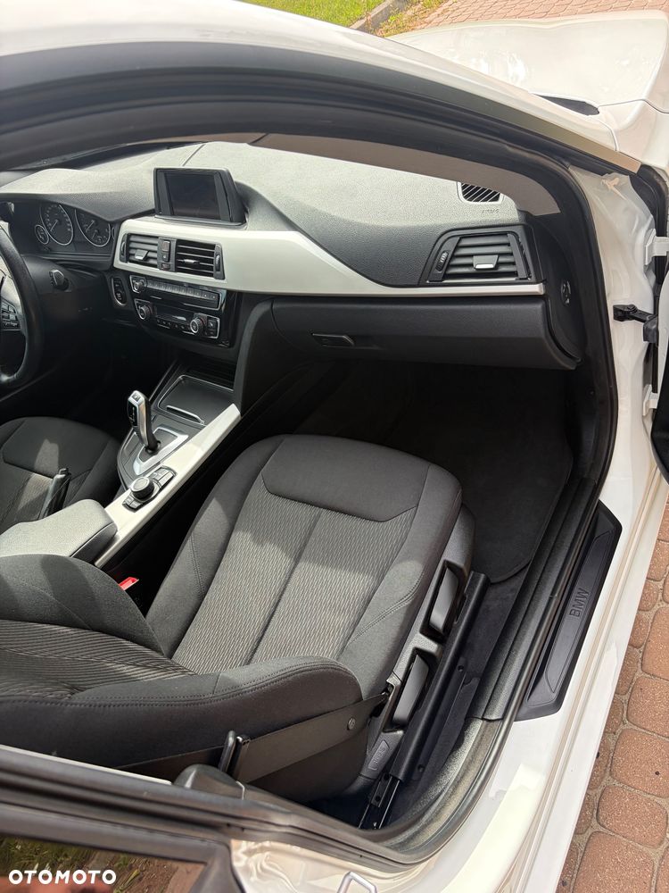 BMW Seria 3 318d Business Edition - 8