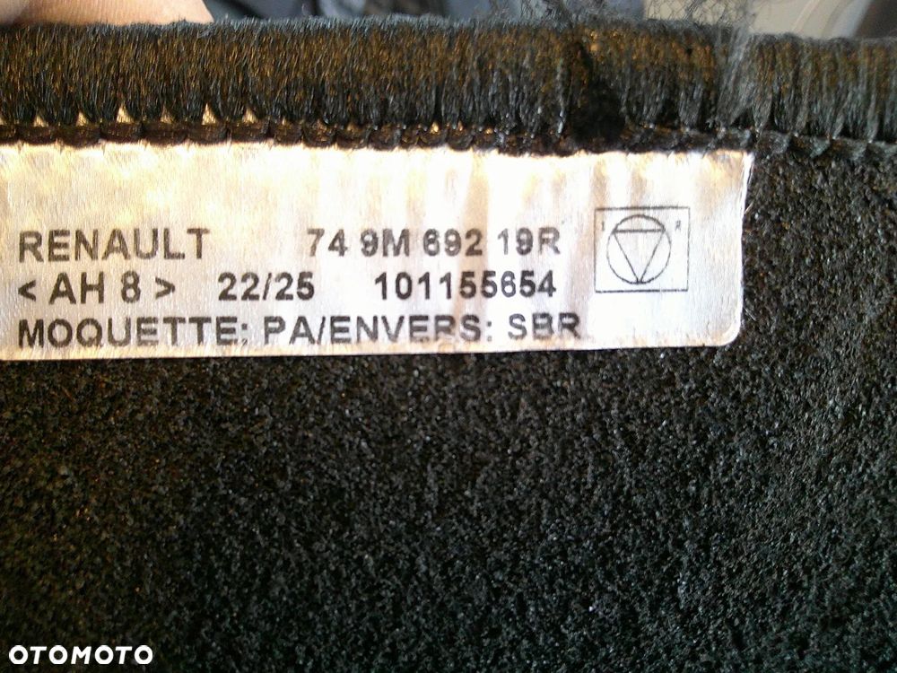 Renault 5 E-Tech Zestaw 3szt  dywaników samochodowych 749M64313R - 2