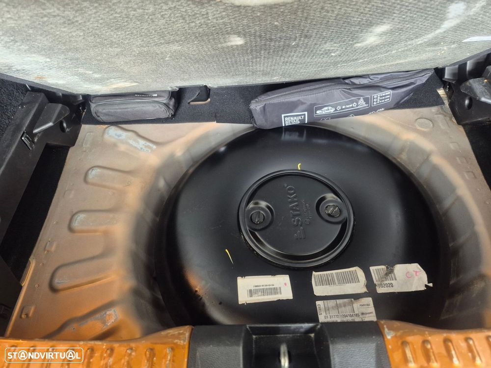 Dacia Sandero 1.0 TCe Stepway Essential - 29