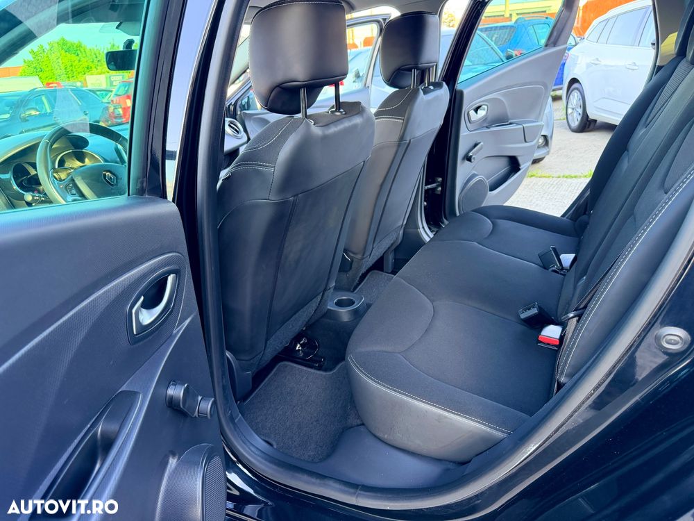 Renault Clio - 19