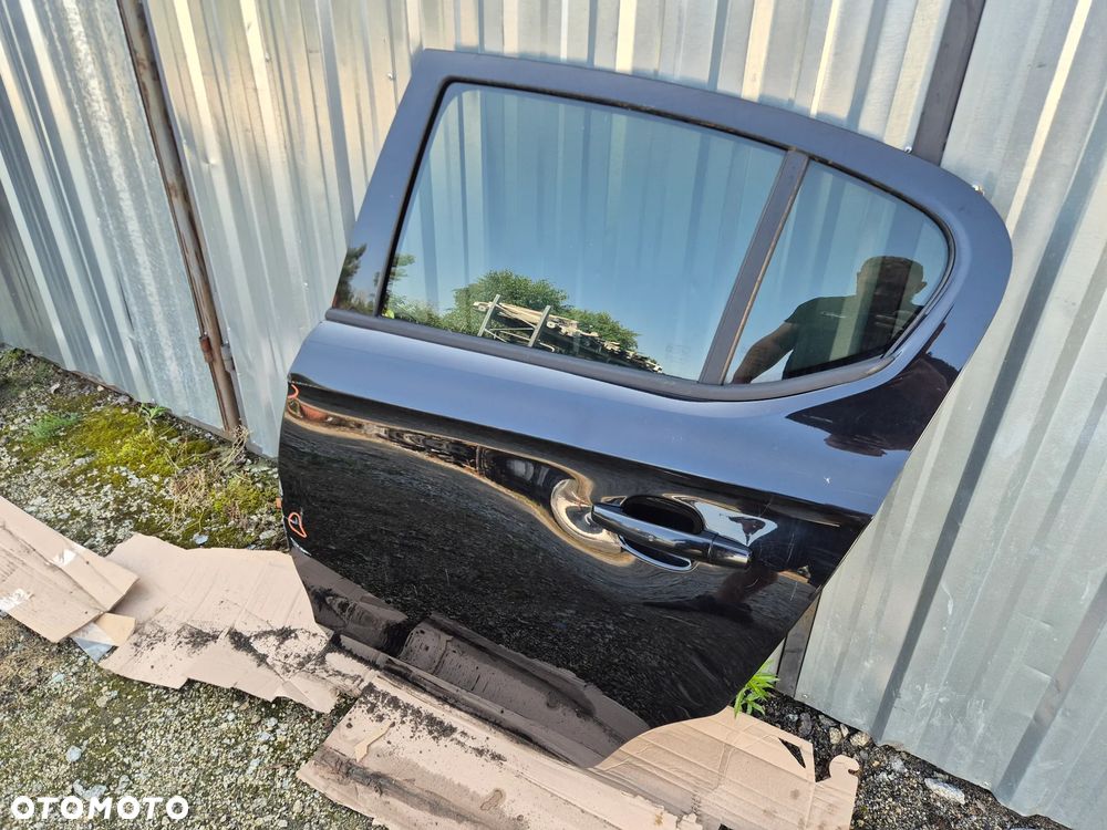 DRZWI LEWY TYŁ OPEL CORSA E   5 Drzwi    Uszkodzone - 17