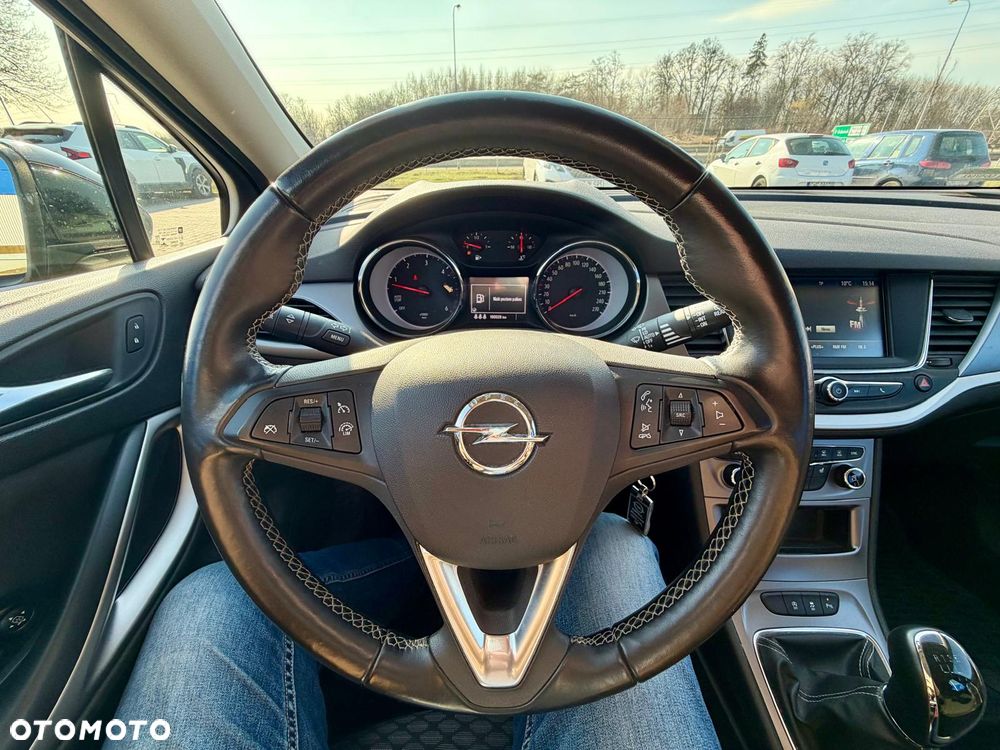 Opel Astra 1.6 CDTI Sport - 12