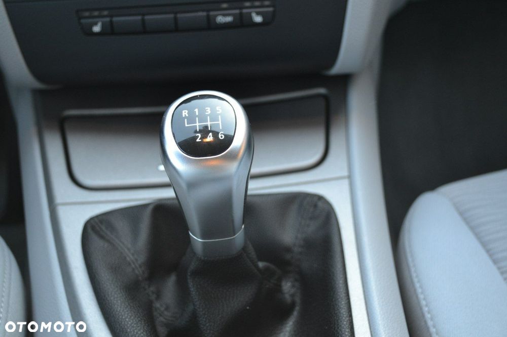 BMW Seria 1 116i - 13