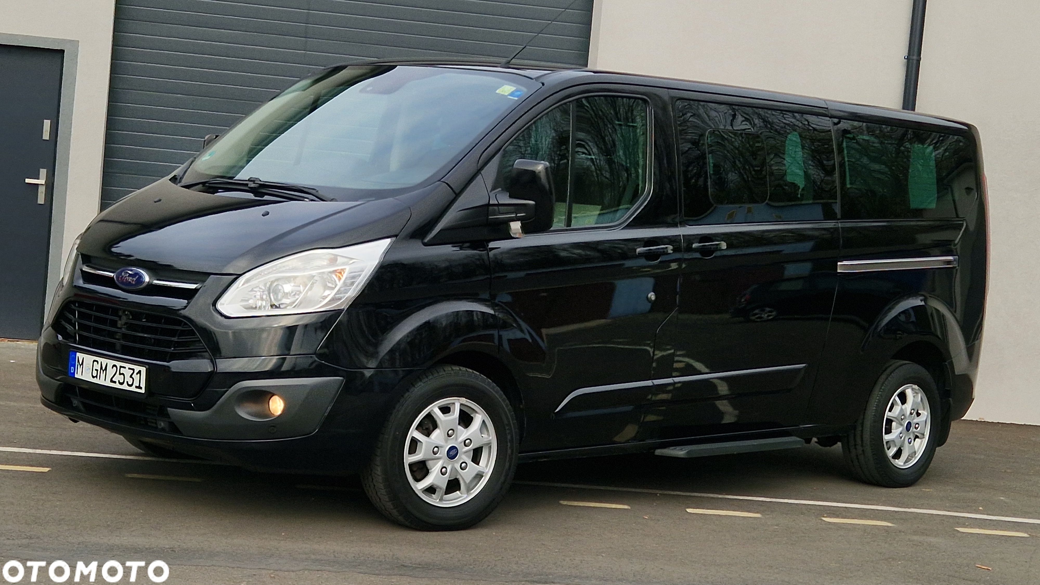Ford Tourneo Custom 2.0 EcoBlue L2 Shuttle Bus Titanium - 1