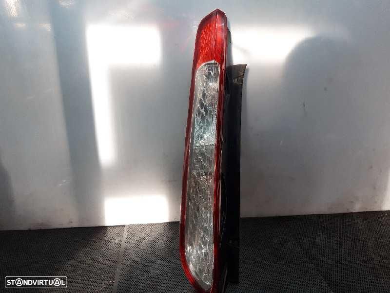 FAROLIM TRASEIRO ESQUERDO FORD FOCUS BERLINA CB4 - 1