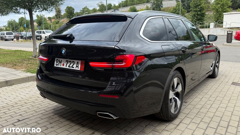 BMW Seria 5 520d xDrive AT MHEV - 13