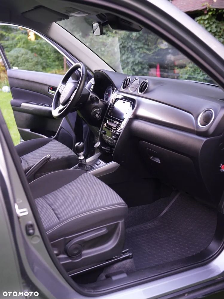 Suzuki Vitara 1.4 Boosterjet SHVS Premium 2WD - 23