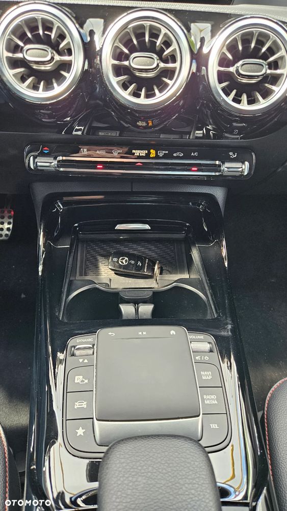 Mercedes-Benz CLA AMG 35 4-Matic 7G-DCT - 3