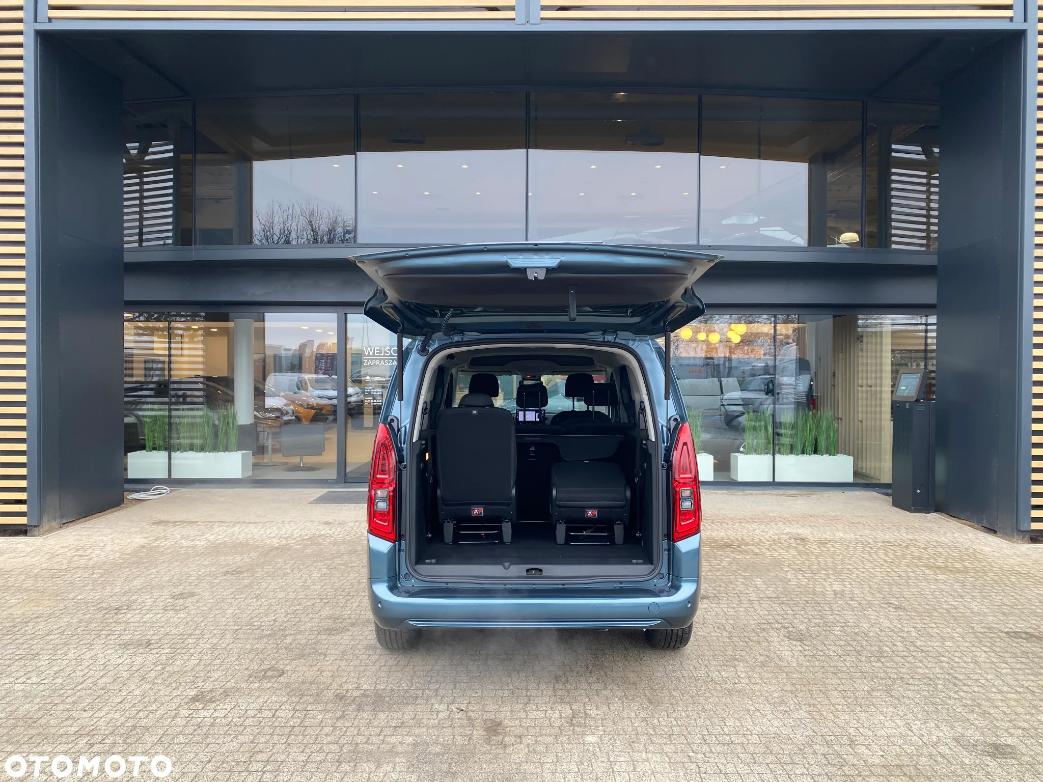Toyota Proace City Verso Long 1.5 D-4D Family - 10