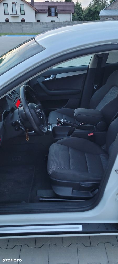 Audi A3 Sportback 1.6 TDI DPF Ambiente S tronic - 8