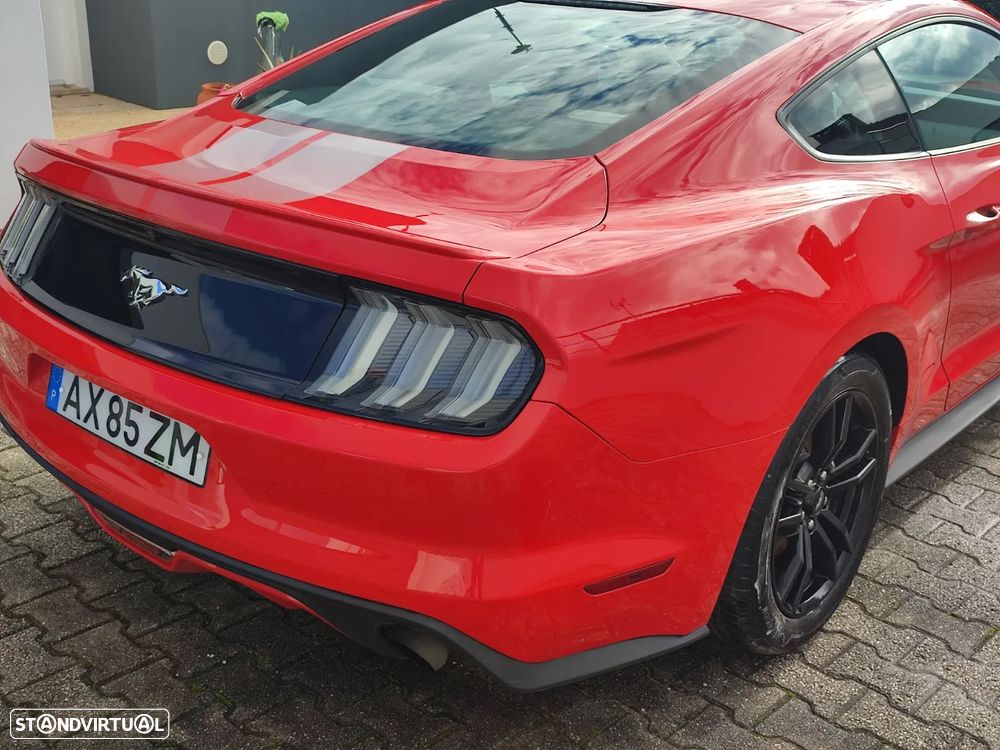 Ford Mustang 2.3 Eco Boost - 10