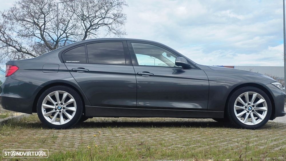 BMW 320 d Auto Line Luxury - 5