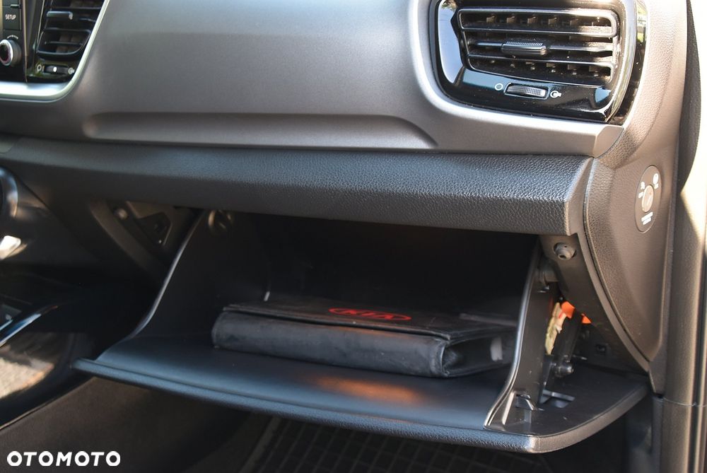 Kia Stonic - 40
