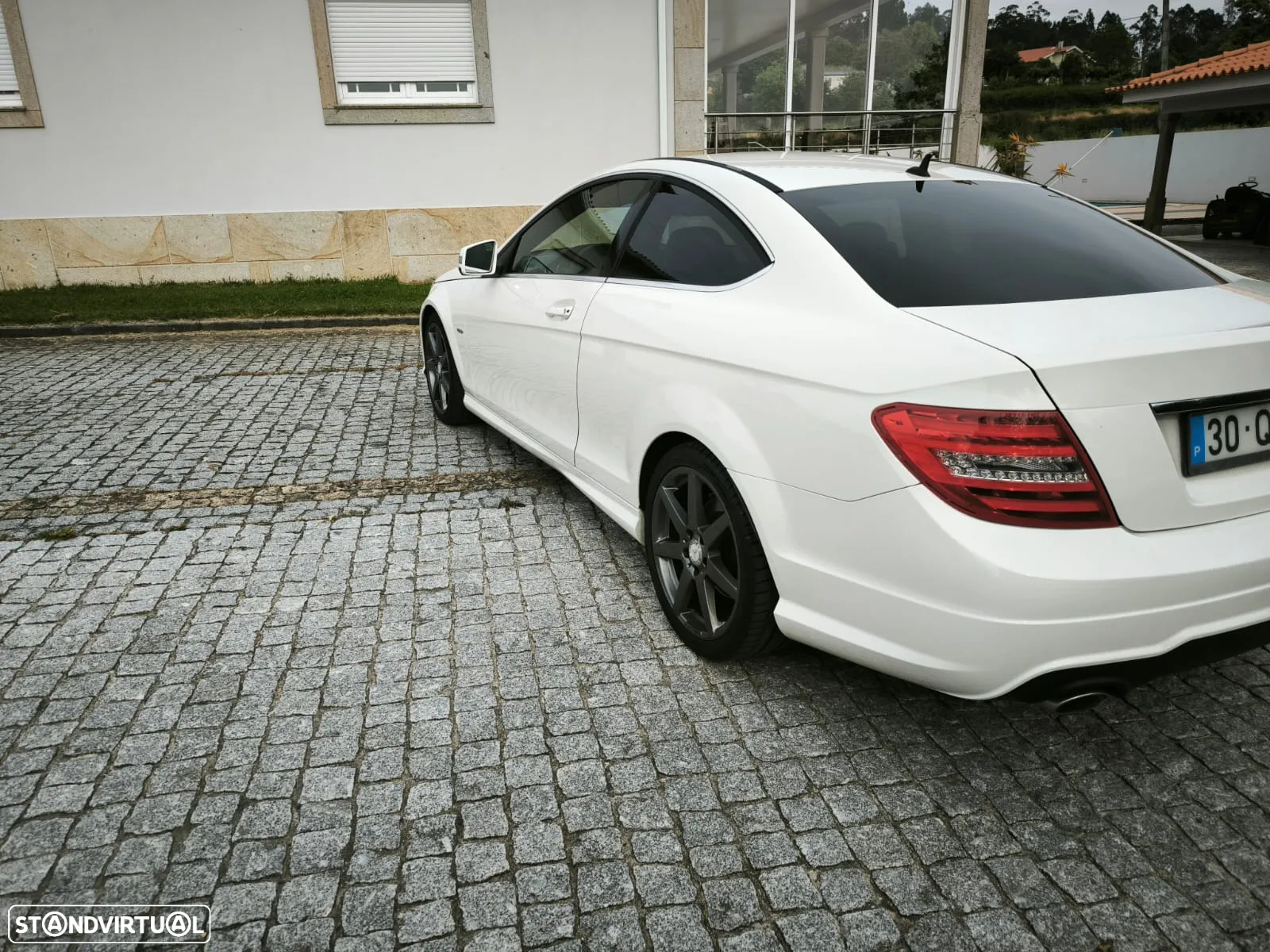 Mercedes-Benz C 220 CDI DPF Coupe (BlueEFFICIENCY) - 8