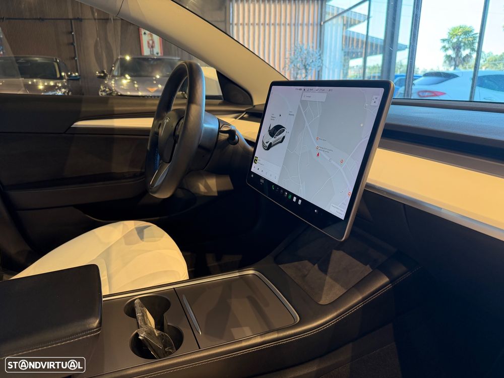 Tesla Model 3 Performance Dual Motor AWD - 39