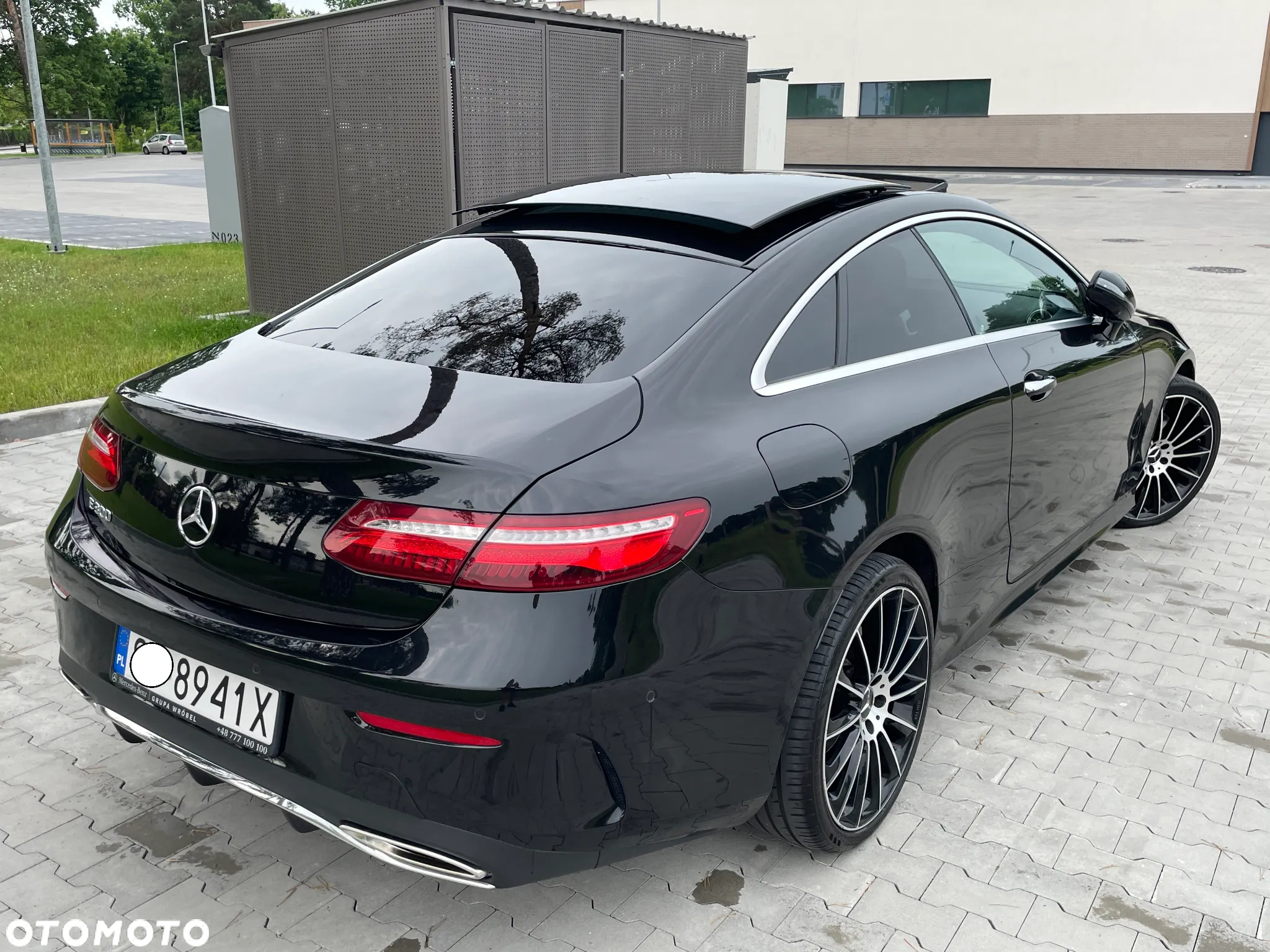 Mercedes-Benz Klasa E 300 Coupe 9G-TRONIC - 18