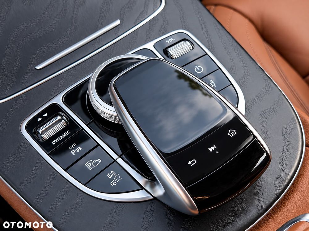 Mercedes-Benz Klasa E 300 de 9G-TRONIC AMG Line - 29