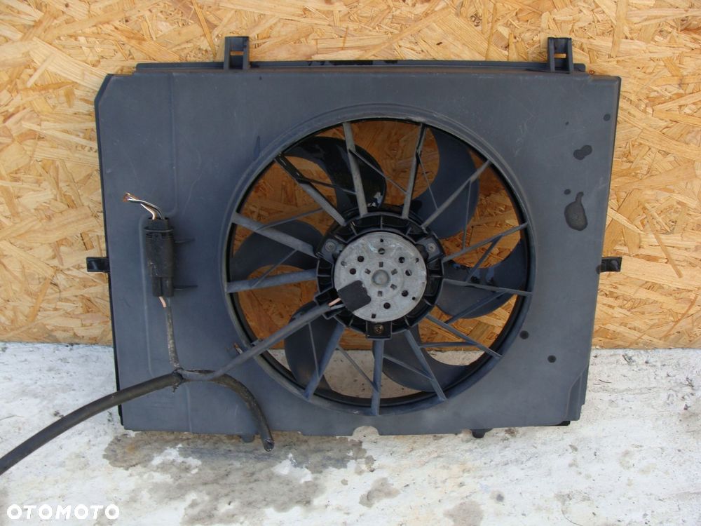 wentylator chłodnicy mercedes e-klasa w210 0130303816