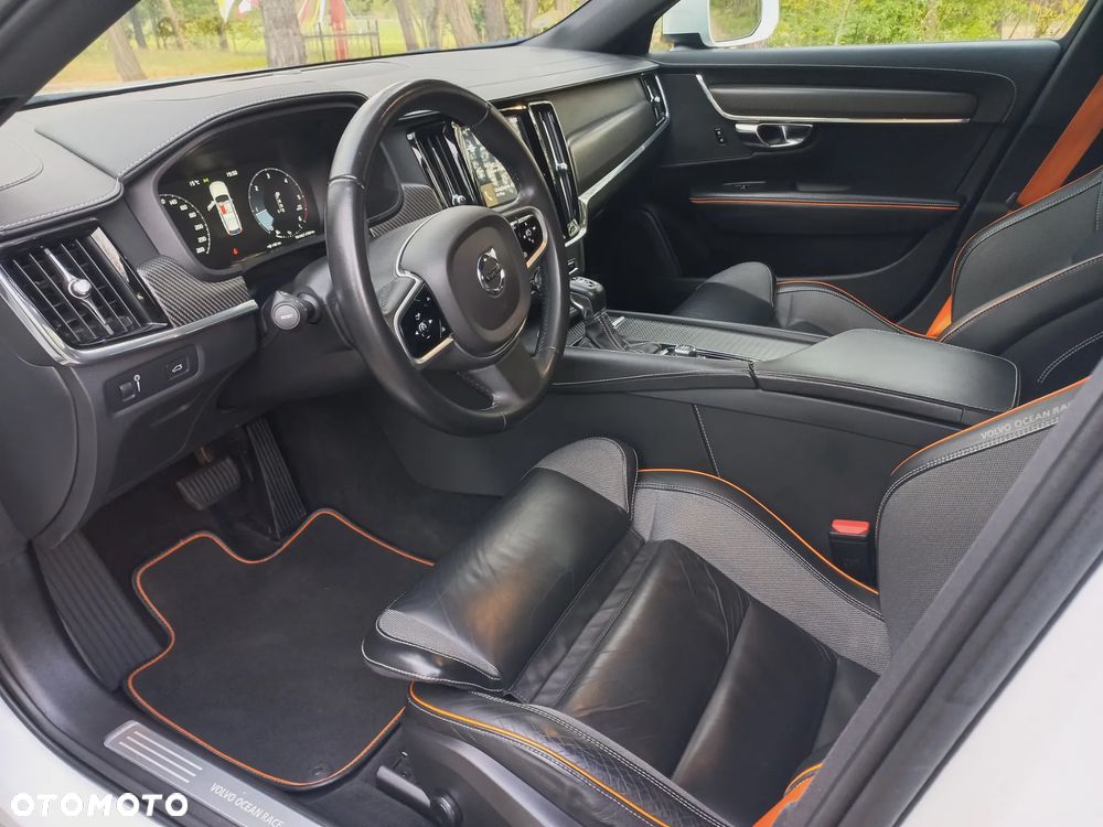 Volvo V90 - 16