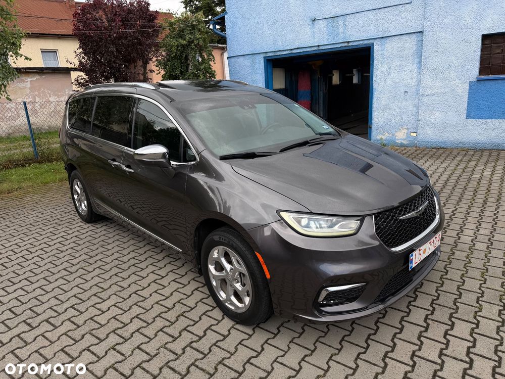 Chrysler Pacifica - 9