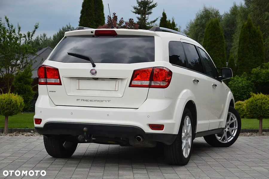 Fiat Freemont 2.0 Multijet 16V DPF Automatik Allrad Black Code - 13
