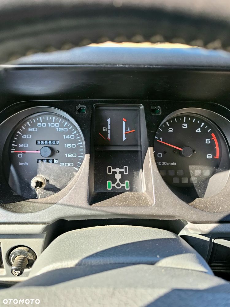 Mitsubishi Pajero 2.5 TD GL - 14