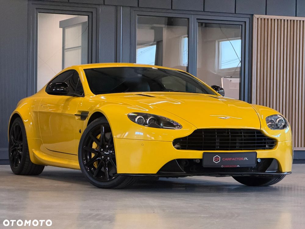 Aston Martin V8 Vantage - 4