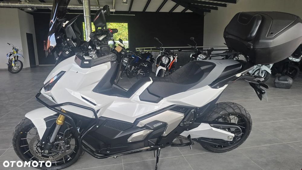 Honda X-ADV - 1