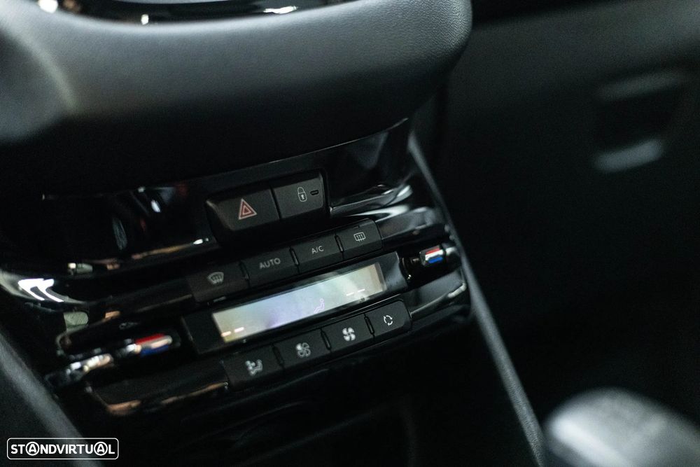 Peugeot 208 1.6 BlueHDi Style - 20