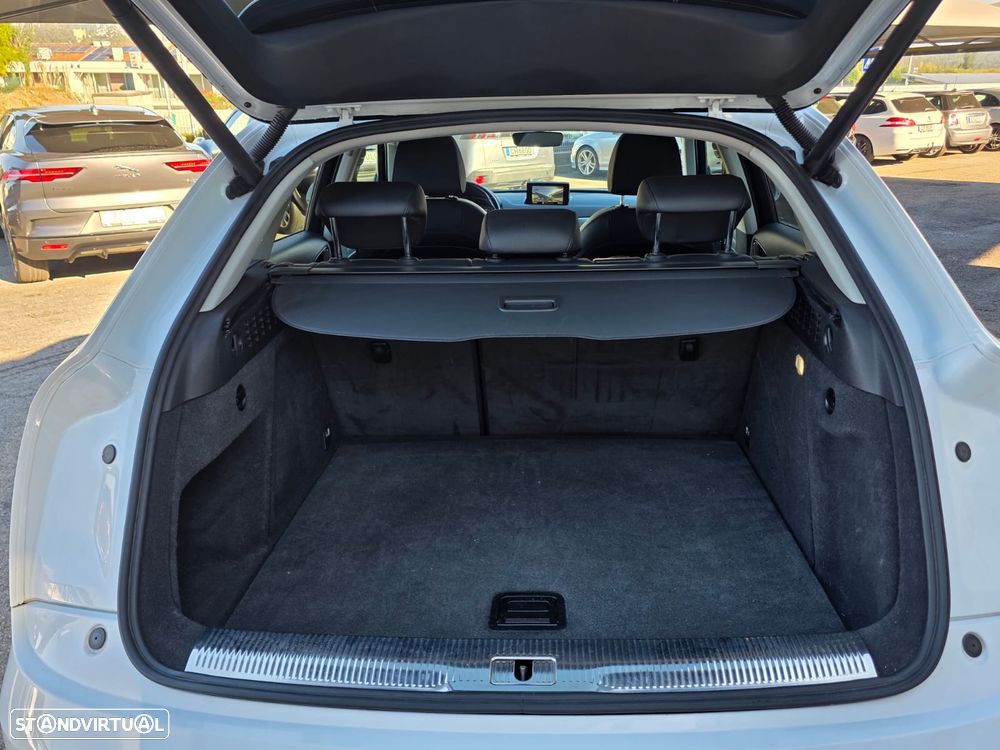 Audi Q3 2.0 TDI quattro S tronic sport - 33