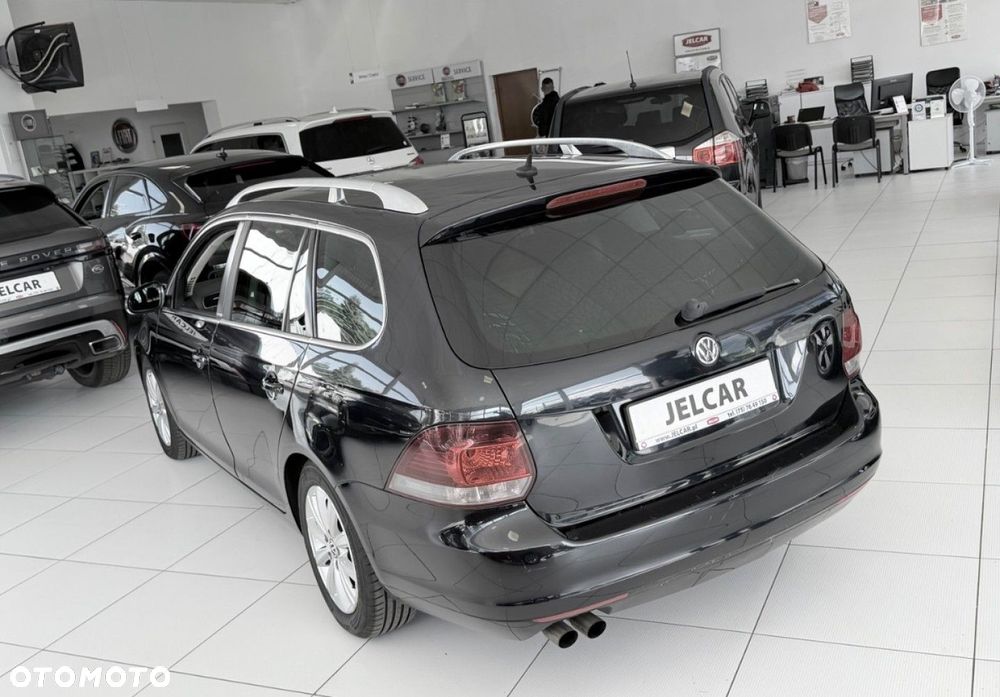 Volkswagen Golf Variant 2.0 TDI SCR DSG United - 24