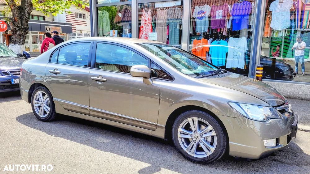 Honda Civic 1.3 - 6
