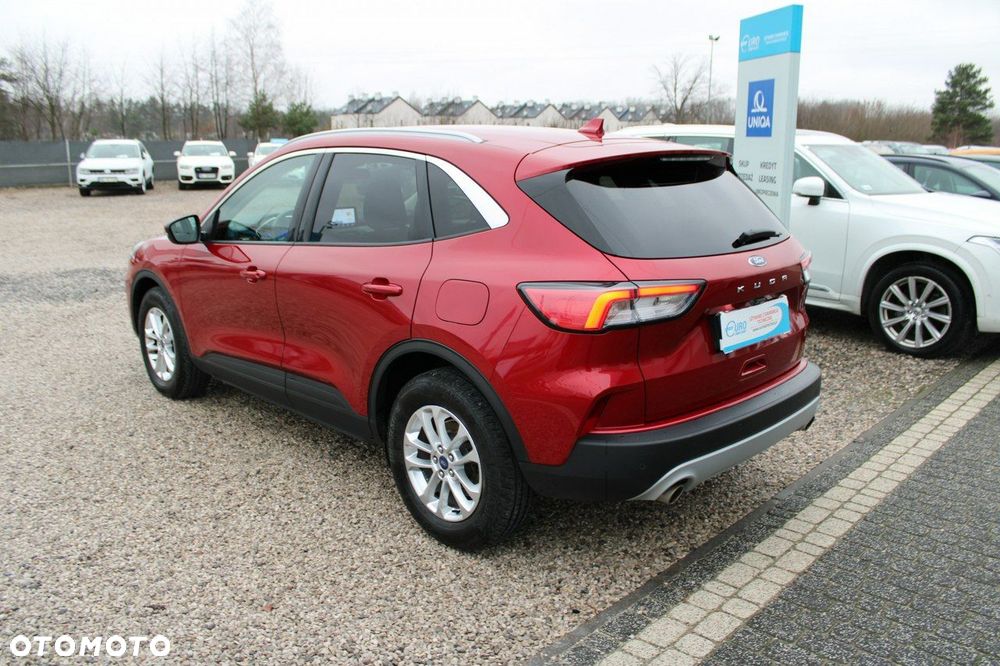 Ford Kuga - 8