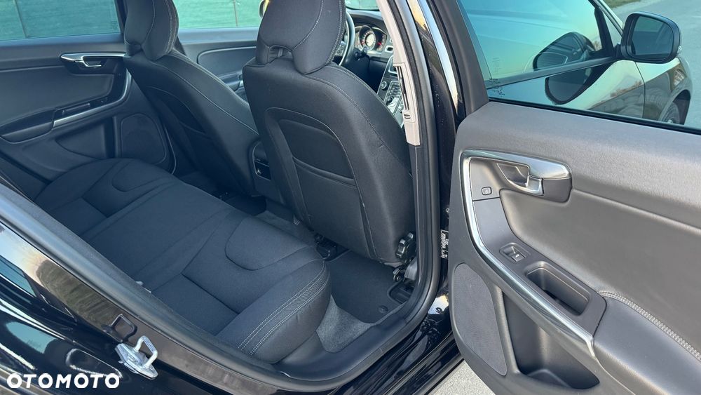 Volvo V60 D3 Linje Business - 26