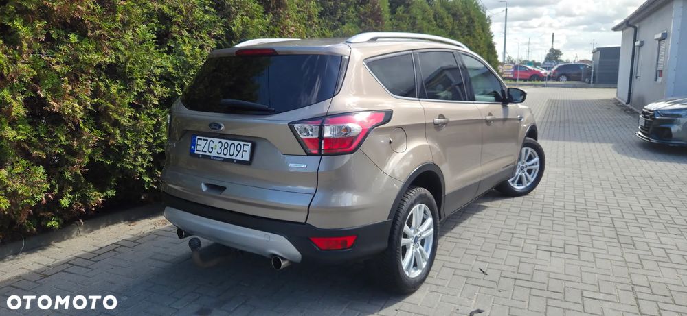 Ford Kuga 1.5 EcoBoost 2x4 Titanium - 11